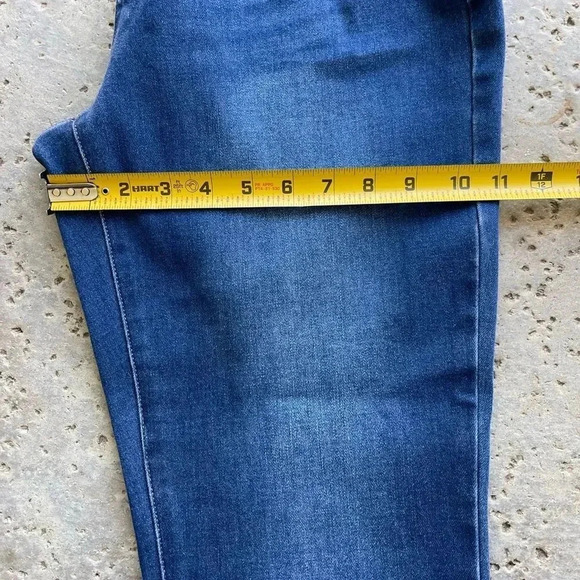 Soft Surroundings Pull-On Stretch Blue Denim Jeggings – Size PM (Petite Medium) - Picture 6 of 14